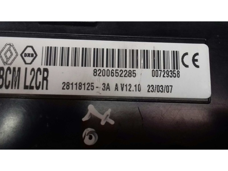 Recambio de centralita motor uce para renault clio iii emotion referencia OEM IAM 8200399038 8200619409 KIT - DELPHI