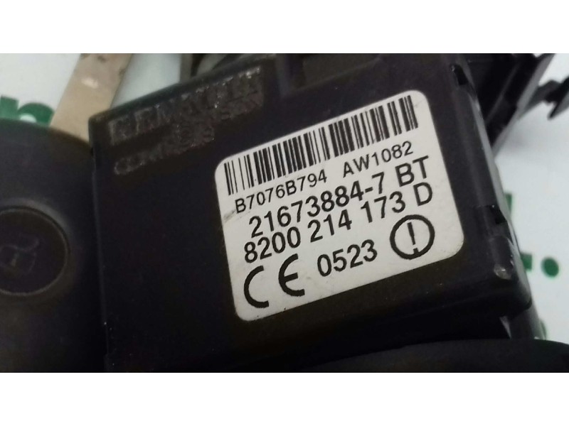 Recambio de centralita motor uce para renault clio iii emotion referencia OEM IAM 8200399038 8200619409 KIT - DELPHI