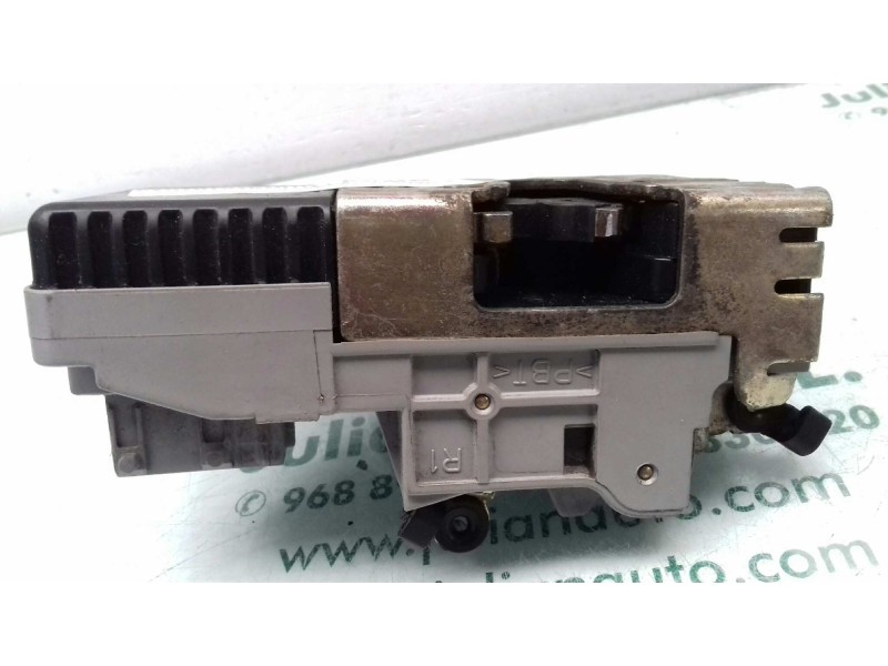 Recambio de cerradura puerta delantera derecha para peugeot 206 berlina xt referencia OEM IAM   5 + 4 PINES