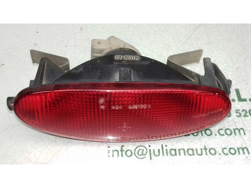 Recambio de luz central de freno para peugeot 206 berlina xs referencia OEM IAM 45106  2 PINES