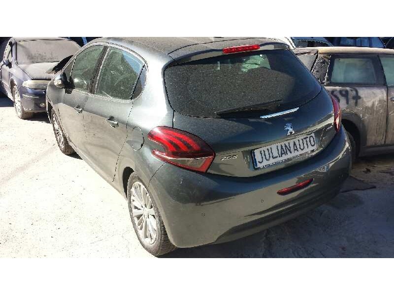 peugeot 208 del año 2016