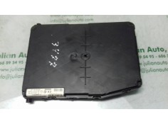 Recambio de caja reles / fusibles para renault megane ii classic berlina confort authentique referencia OEM IAM 8200306434 S1184 2