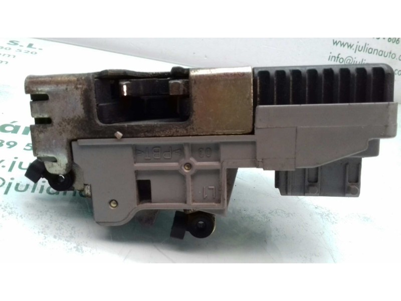 Recambio de cerradura puerta delantera izquierda para peugeot 206 berlina xt referencia OEM IAM   5 + 4 PINES