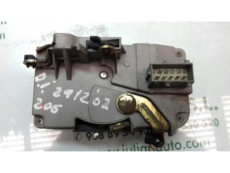 Recambio de cerradura puerta delantera izquierda para peugeot 206 berlina xt referencia OEM IAM   5 + 4 PINES