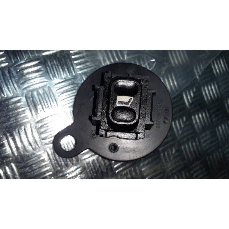 Recambio de mando elevalunas trasero derecho para citroen xsara picasso 1.6 hdi 90 exclusive referencia OEM IAM 9638569080 CONEC