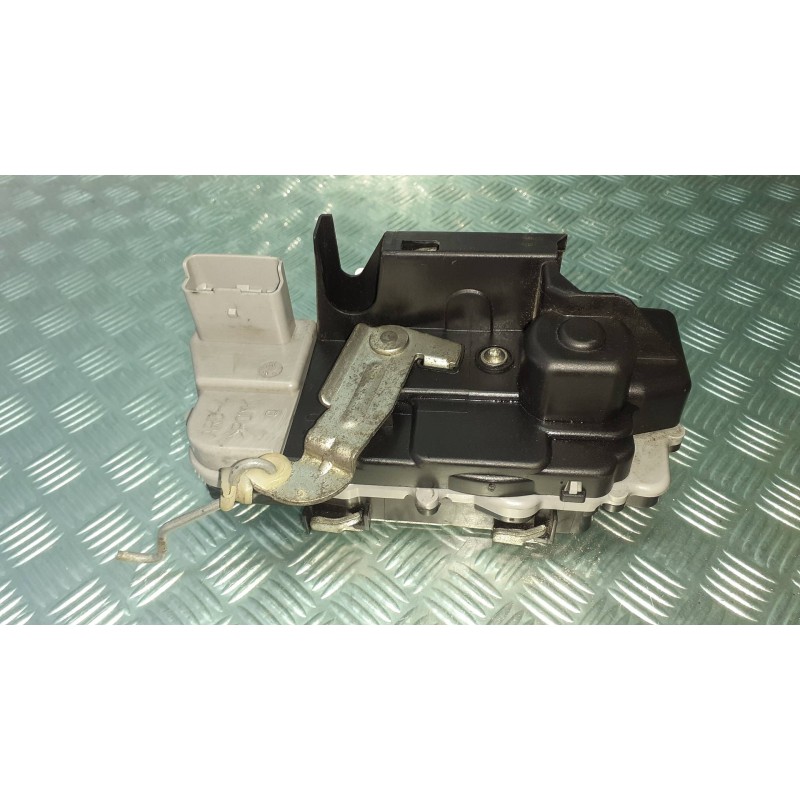 Recambio de cerradura puerta trasera derecha para citroen xsara picasso 1.6 hdi 90 exclusive referencia OEM IAM 1429A  CONECTOR 