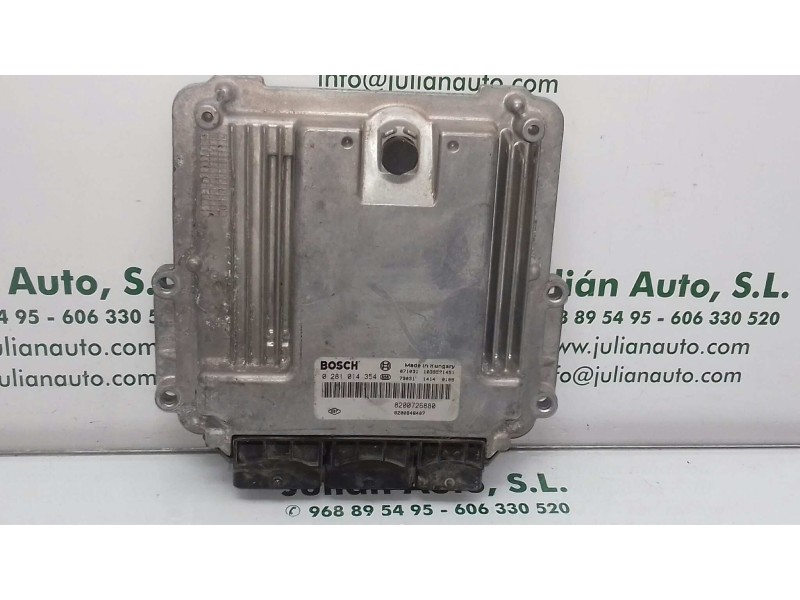 Recambio de centralita motor uce para renault laguna iii 2.0 d referencia OEM IAM 8200726880 0281014354 BOSCH