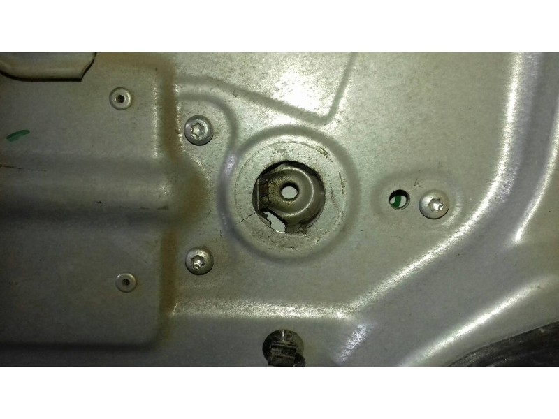 Recambio de elevalunas delantero izquierdo para ford focus berlina (cap) ambiente (d) referencia OEM IAM LH994760107  ELECTRICO