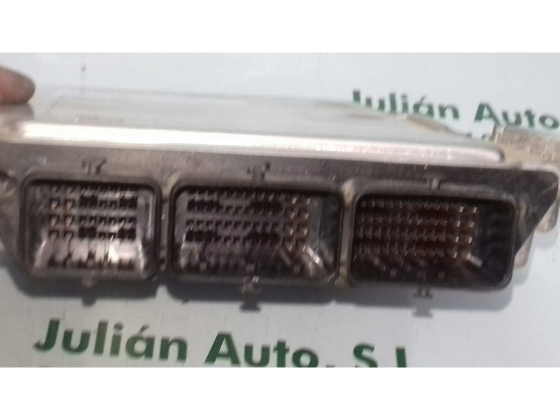 Recambio de centralita motor uce para renault laguna iii 2.0 d referencia OEM IAM 8200726880 0281014354 BOSCH