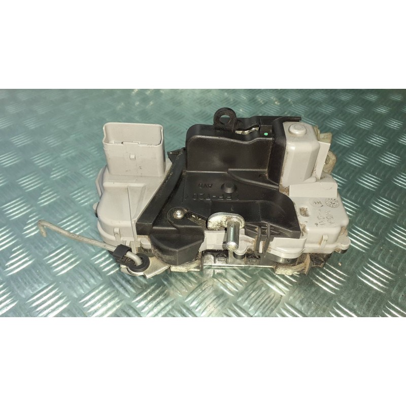 Recambio de cerradura puerta delantera derecha para citroen xsara picasso 1.6 hdi 90 exclusive referencia OEM IAM 5429A  CONECTO