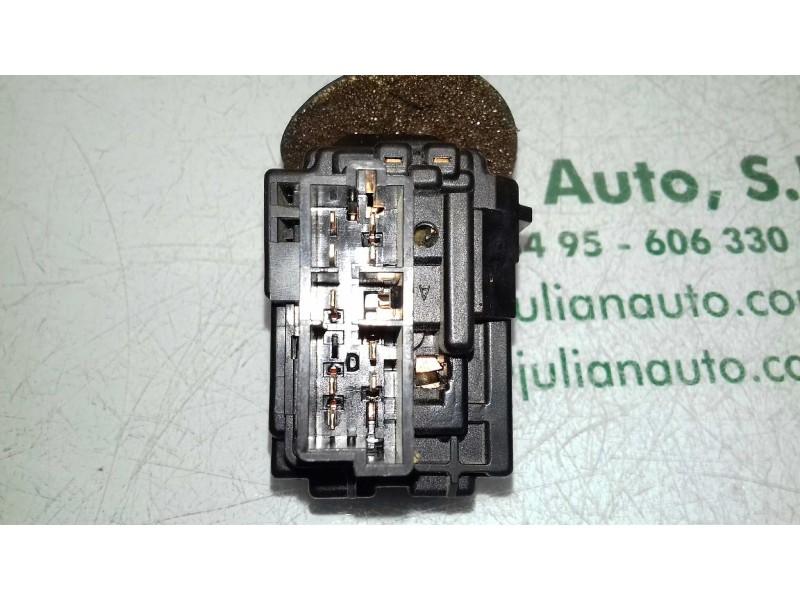 Recambio de mando limpia para peugeot 206 berlina xt referencia OEM IAM 33779502 96045597ZL 