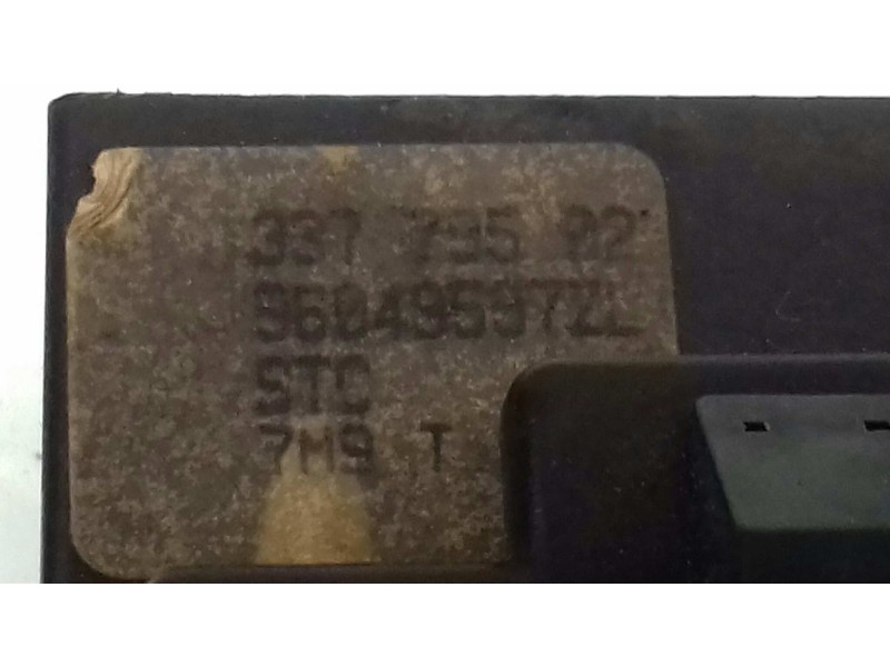 Recambio de mando limpia para peugeot 206 berlina xt referencia OEM IAM 33779502 96045597ZL 