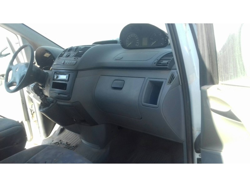 mercedes-benz vito caja cerrada 6.03  del año 2007