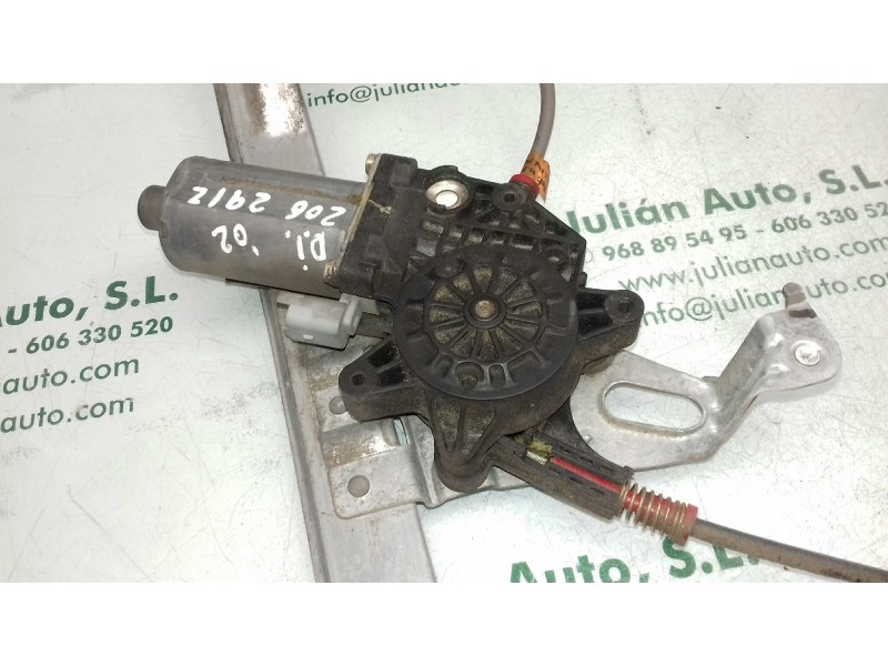 Recambio de elevalunas delantero izquierdo para peugeot 206 berlina xt referencia OEM IAM 9637530680  ELECTRICO
