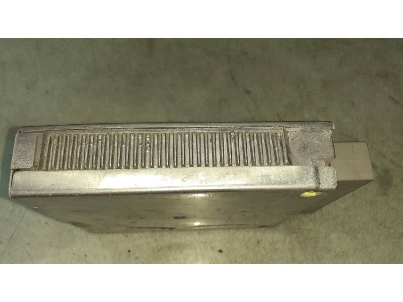 Recambio de centralita motor uce para ford sierra berlina clx referencia OEM IAM 88BB12A650AB   Recambio de centralita motor uce para ford sierra berlina clx referencia OEM IAM 88BB12A650AB