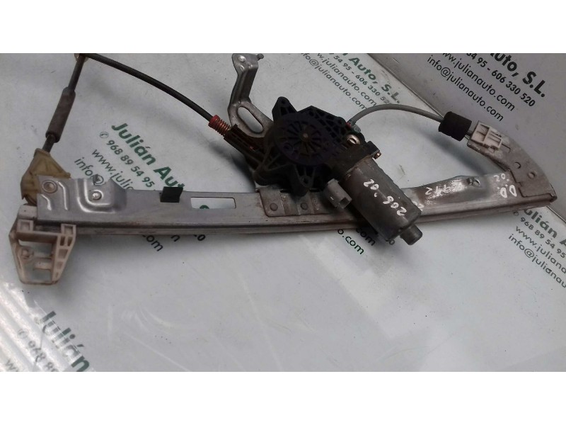 Recambio de elevalunas delantero derecho para peugeot 206 berlina xt referencia OEM IAM 9637530580  ELECTRICO