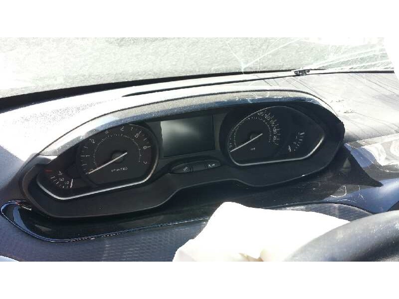 peugeot 208 del año 2016