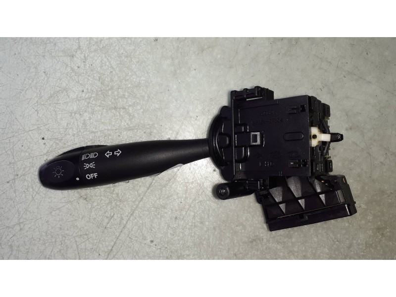 Recambio de mando luces para kia rio 1.5 crdi ex1 referencia OEM IAM 32932A  CONECTOR 9 PINES