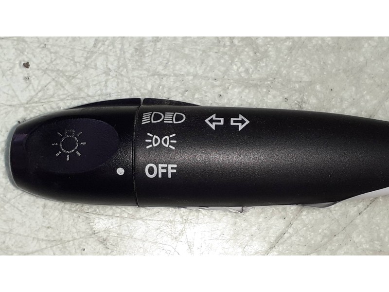 Recambio de mando luces para kia rio 1.5 crdi ex1 referencia OEM IAM 32932A  CONECTOR 9 PINES