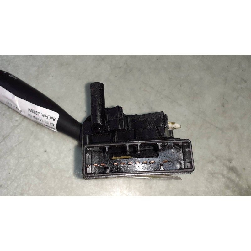 Recambio de mando luces para kia rio 1.5 crdi ex1 referencia OEM IAM 32932A  CONECTOR 9 PINES