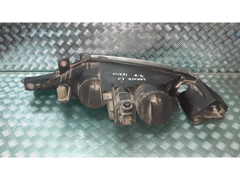 Recambio de faro derecho para lancia y10 junior referencia OEM IAM 37120748  