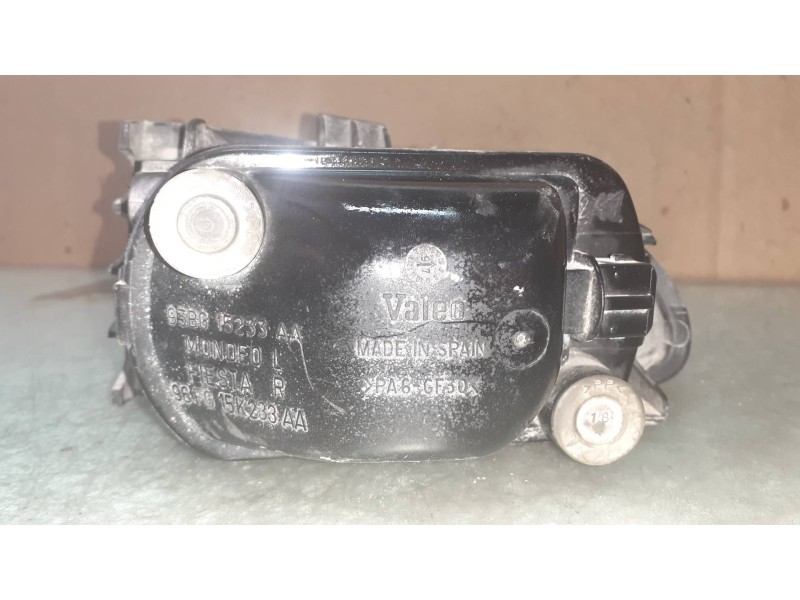 Recambio de faro antiniebla derecho para ford mondeo berlina/familiar (fd) clx berlina referencia OEM IAM 93BG15233AA VALEO 