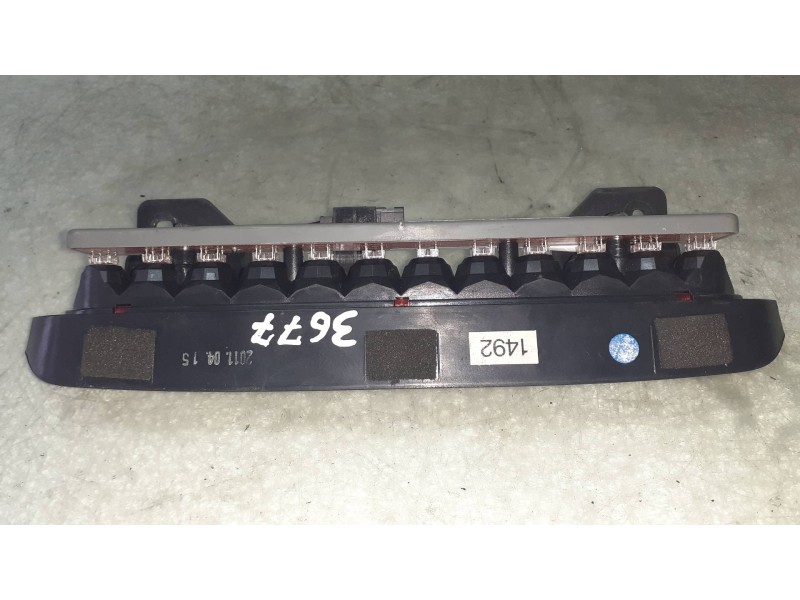 Recambio de luz central de freno para chevrolet orlando lt+ referencia OEM IAM 95031492  CONECTOR 2 PINES