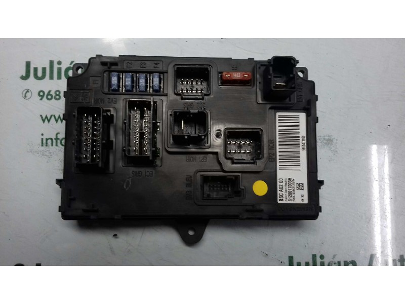 Recambio de caja reles / fusibles para peugeot 407 st confort pack referencia OEM IAM S120017003H BSC A02 00 