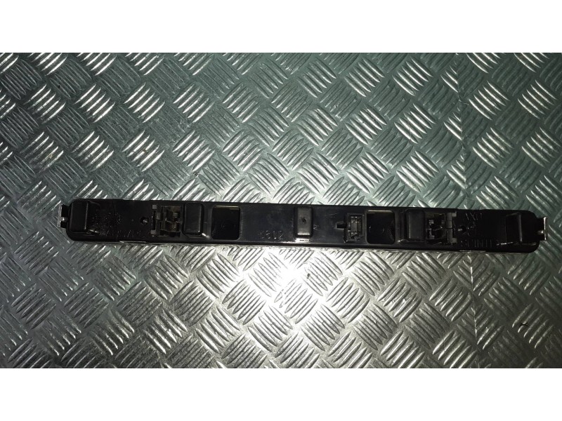 Recambio de luz central de freno para citroen xsara picasso 1.6 hdi 90 exclusive referencia OEM IAM 5048 E25048 3802