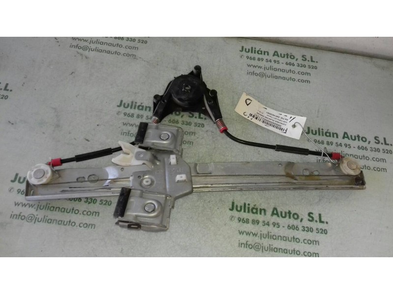 Recambio de elevalunas delantero derecho para ford fiesta (cb1) titanium referencia OEM IAM 8A61A2320001  ELECTRICO