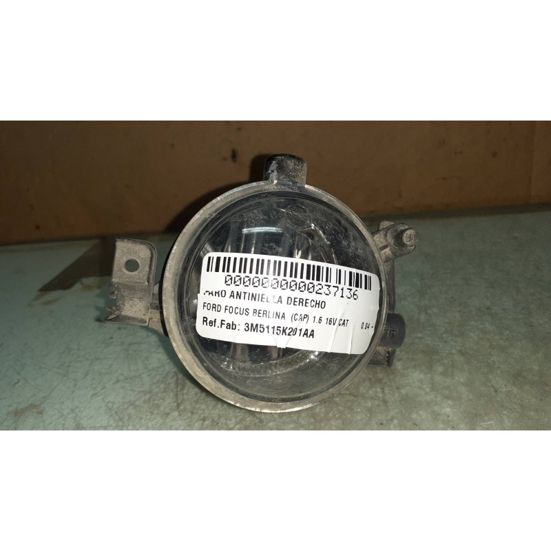 Recambio de faro antiniebla derecho para ford focus berlina (cap) 1.6 16v cat referencia OEM IAM 3M5115K201AA 64212 