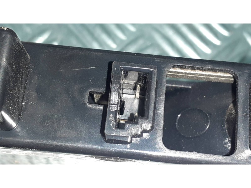 Recambio de luz central de freno para citroen xsara picasso 1.6 hdi 90 exclusive referencia OEM IAM 5048 E25048 3802