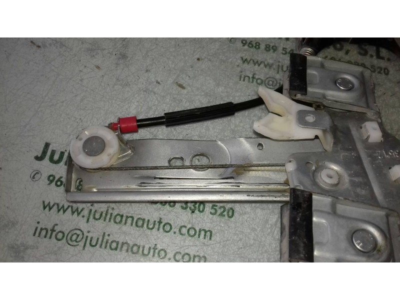 Recambio de elevalunas delantero derecho para ford fiesta (cb1) titanium referencia OEM IAM 8A61A2320001  ELECTRICO