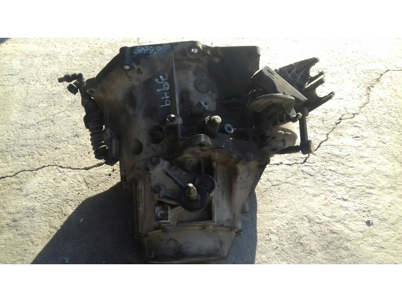 Recambio de caja cambios para peugeot 307 berlina (s2) xs referencia OEM IAM 20DM75  5 VELOCIDADES