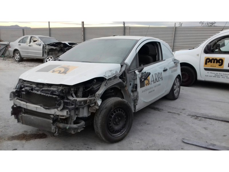 opel corsa e del año 2015