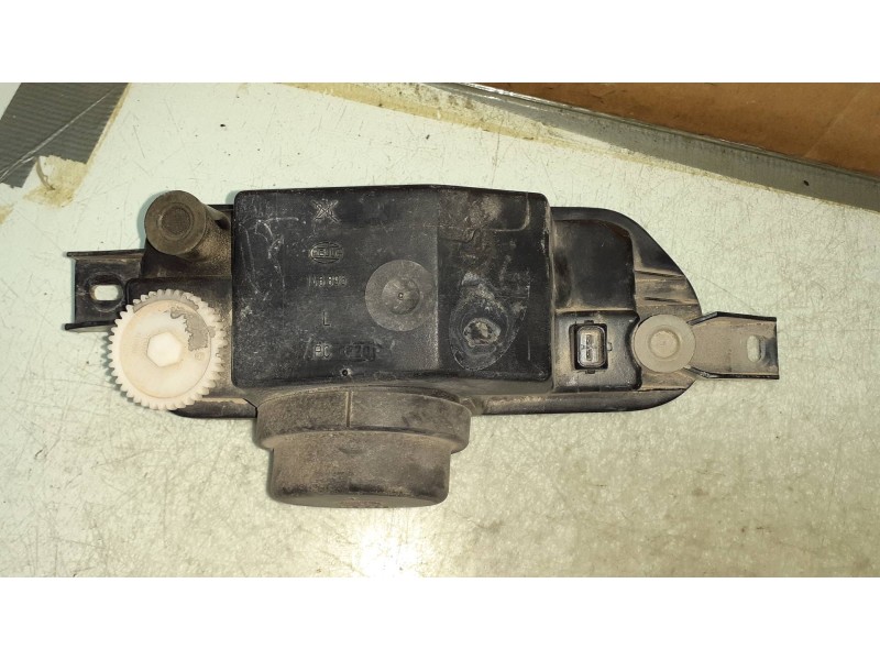 Recambio de faro antiniebla izquierdo para ford escort berlina/turnier 1.4 cat referencia OEM IAM 146895 201146893 HELLA