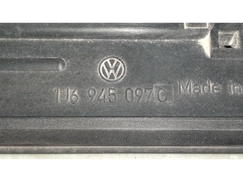 Recambio de luz central de freno para volkswagen sharan (7m6/7m9) advance referencia OEM IAM 1J6945097C  