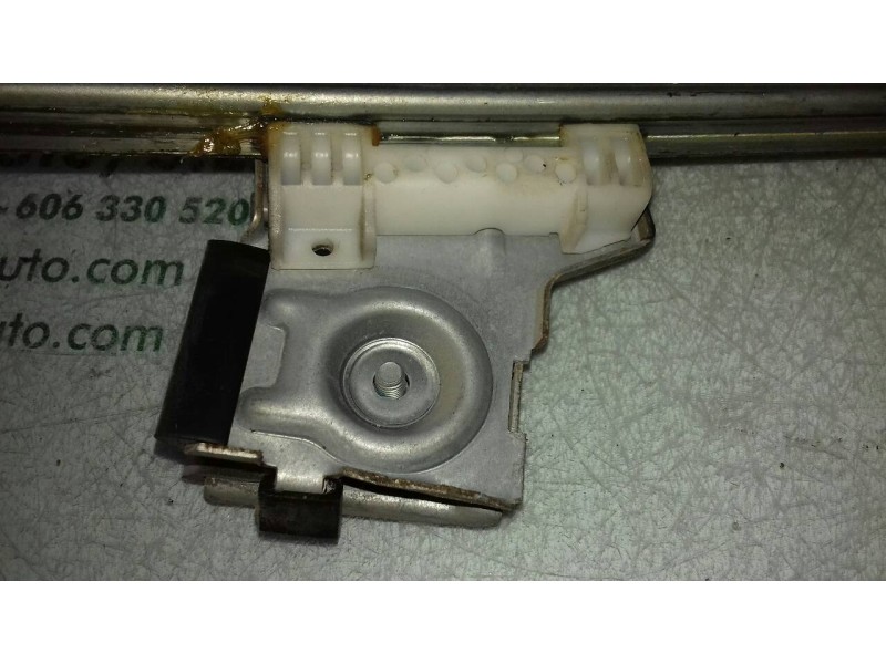 Recambio de elevalunas delantero izquierdo para ford fiesta (cb1) titanium referencia OEM IAM 8A61A2320001  ELECTRICO