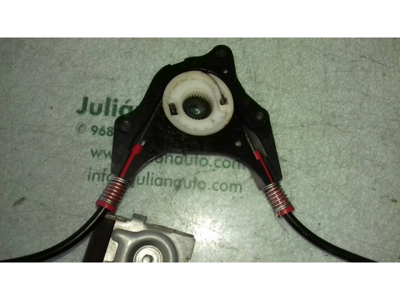 Recambio de elevalunas delantero izquierdo para ford fiesta (cb1) titanium referencia OEM IAM 8A61A2320001  ELECTRICO
