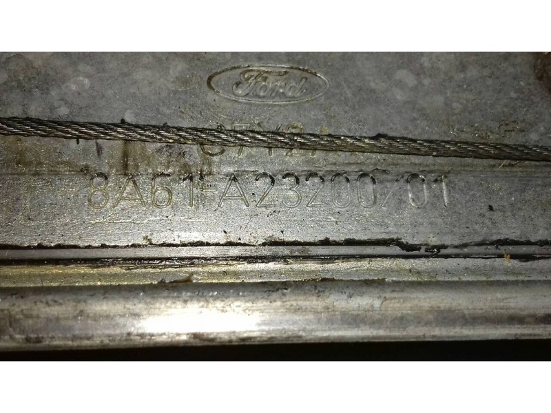 Recambio de elevalunas delantero izquierdo para ford fiesta (cb1) titanium referencia OEM IAM 8A61A2320001  ELECTRICO