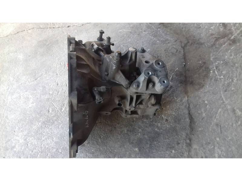 Recambio de caja cambios para opel astra h ber. cosmo referencia OEM IAM A08520038T4C394  5 VELOCIDADES
