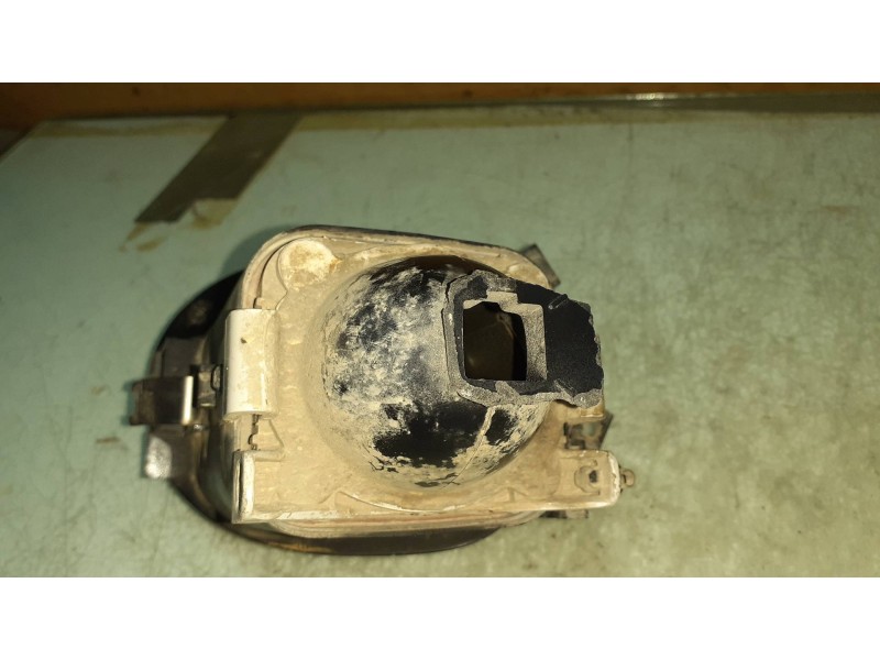 Recambio de faro antiniebla derecho para ford mondeo berlina (gd) ambiente referencia OEM IAM 147110 301147108 HELLA Recambio de faro antiniebla derecho para ford mondeo berlina (gd) ambiente referencia OEM IAM 147110 301147108 HELLA