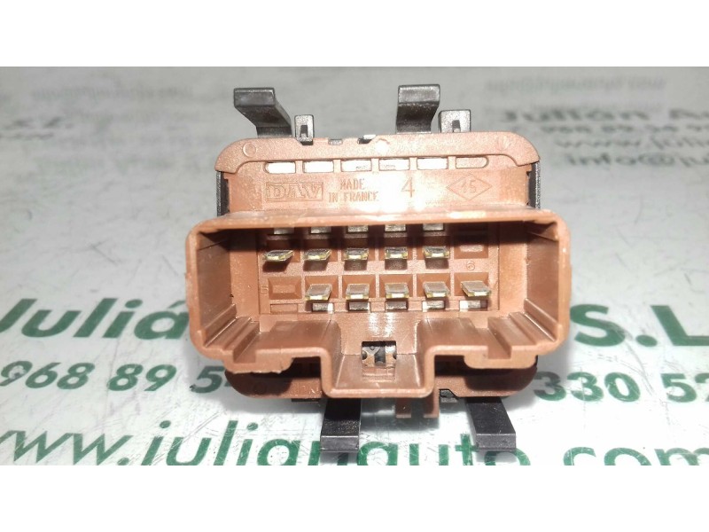 Recambio de mando elevalunas delantero izquierdo para renault laguna ii grandtour (kg0) privilege luxe referencia OEM IAM 015085