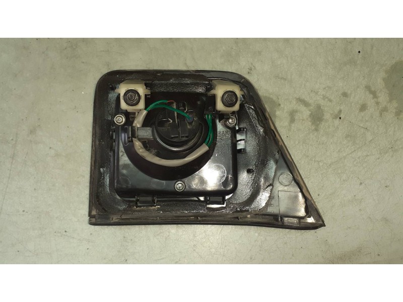 Recambio de piloto trasero izquierdo interior para chevrolet orlando lt+ referencia OEM IAM 12VP215WLL  