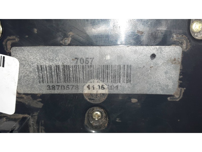 Recambio de mando climatizador para chevrolet orlando lt+ referencia OEM IAM 3870578 CONECTOR 6 PINES 7057