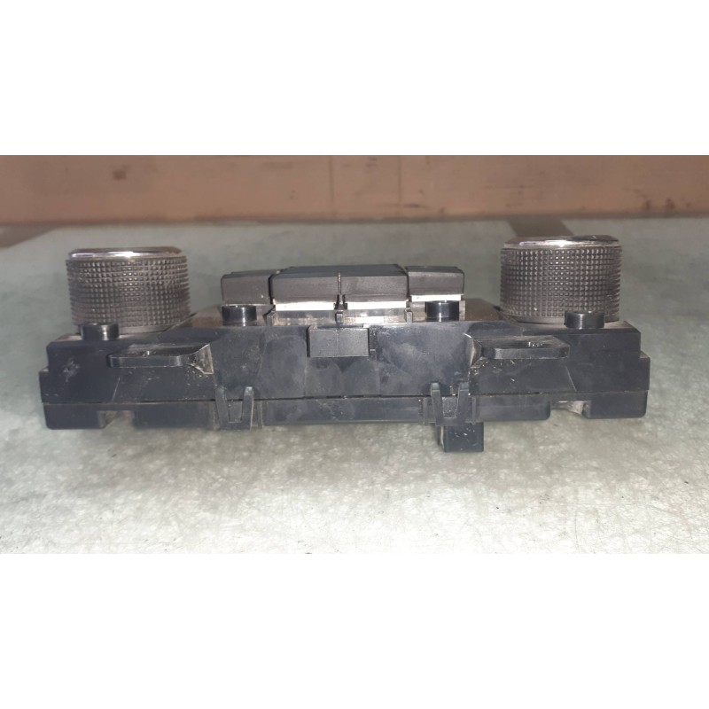 Recambio de mando climatizador para chevrolet orlando lt+ referencia OEM IAM 3870578 CONECTOR 6 PINES 7057