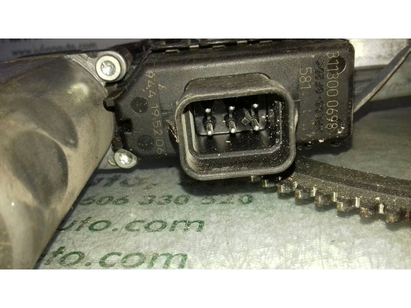 Recambio de elevalunas delantero derecho para opel astra h berlina essentia referencia OEM IAM A330013100418 CONECTOR 6 PINES EL