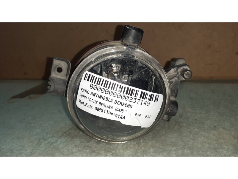 Recambio de faro antiniebla derecho para ford focus berlina (cap) referencia OEM IAM 3M5115K201AA 3M5X15K201AC 
