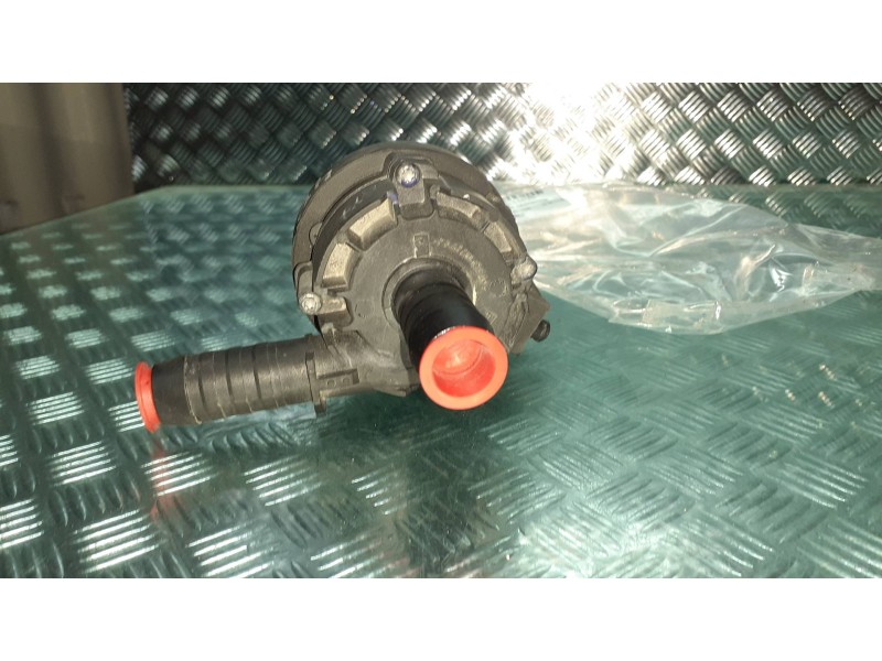 Recambio de valvula intercambio de calefaccion para ford kuga plug-in hybrid st-line referencia OEM IAM LX6118D473HCD 0392023 BO