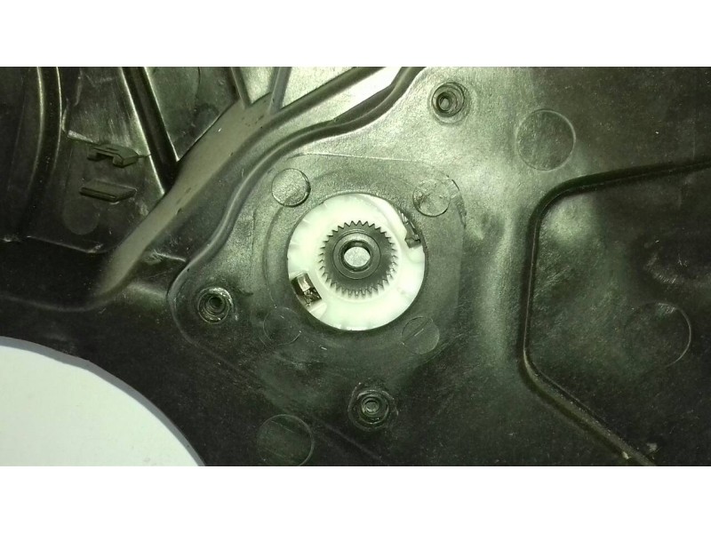 Recambio de elevalunas delantero derecho para ford fiesta (cb1) trend referencia OEM IAM 8A61B2320001  ELECTRICO